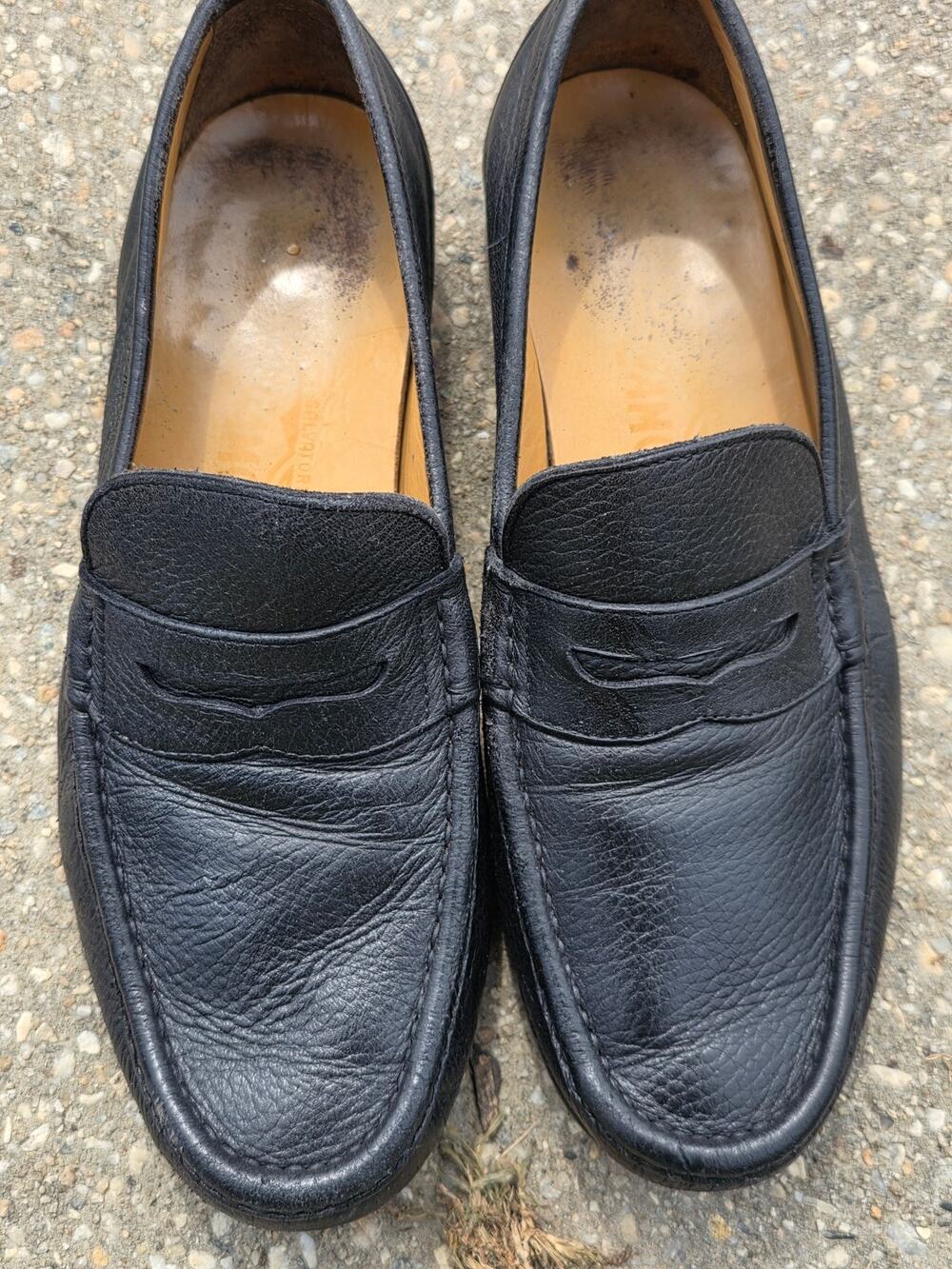Salvatore Ferragamo Black Pebbled Leather Loafers 7.5 D Classic Designer Shoes